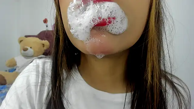 veky saliva01 online show from February 24, 2025, 2:48 pm