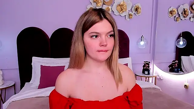 ZaraBloom online show from March 19, 2025, 7:27 pm