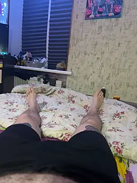 Snapshot of Artur6663 chatting on December 4, 2025, 6:40 pm Artur6663 online show from December 4, 2025, 6:40 pm