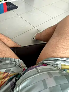 tiou72 online show from December 16, 2025, 2:21 pm