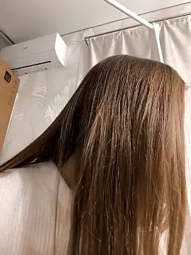 AliceBrayan online show from January 13, 2026, 5:06 pm