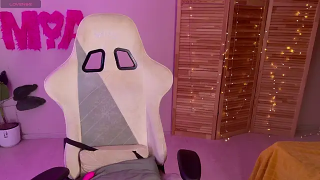 Miss Mia Murr online show from September 12, 2025, 3:28 am