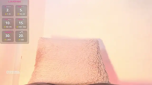 Sofia Burbano online show from February 1, 2026, 9:02 pm