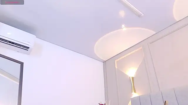 april rousse online show from October 15, 2025, 12:13 pm