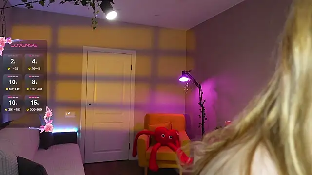 Snapshot of SpiceJessy chatting on March 9, 2026, 7:45 am SpiceJessy online show from March 9, 2026, 7:45 am