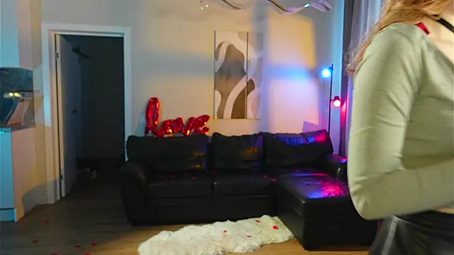 Snapshot of SpiceJessy chatting on February 14, 2026, 7:30 am SpiceJessy online show from February 14, 2026, 7:30 am