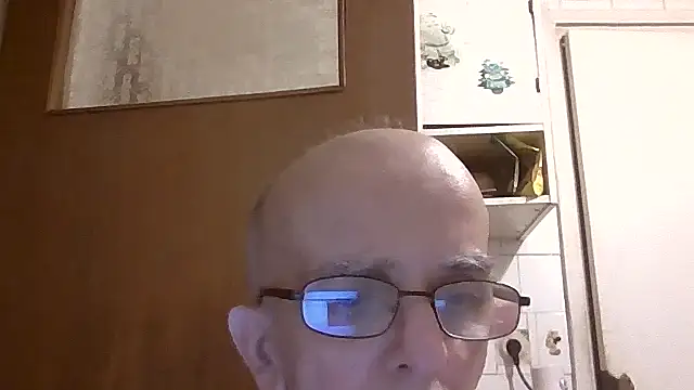 Snapshot of mariusica1@xh chatting on July 9, 2026, 7:24 pm mariusica1xh online show from July 9, 2026, 7:24 pm