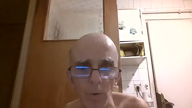 Snapshot of mariusica1@xh chatting on July 16, 2026, 6:27 pm mariusica1xh online show from July 16, 2026, 6:27 pm