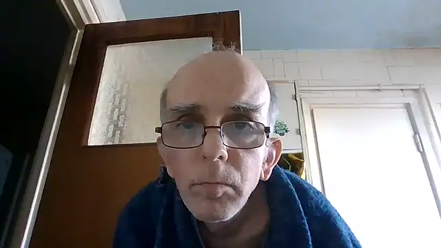 Snapshot of mariusica1@xh chatting on March 8, 2026, 10:40 am mariusica1xh online show from March 8, 2026, 10:40 am