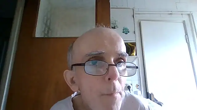 Snapshot of mariusica1@xh chatting on July 25, 2026, 3:07 pm mariusica1xh online show from July 25, 2026, 3:07 pm