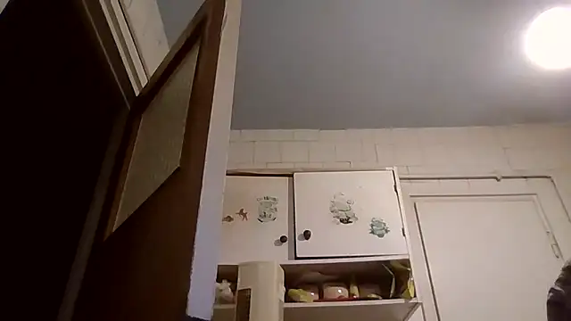 mariusica1xh online show from February 4, 2026, 4:57 pm