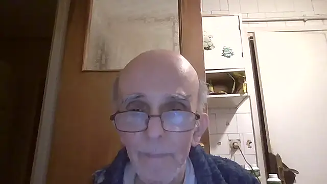 Snapshot of mariusica1@xh chatting on February 19, 2026, 1:46 am mariusica1xh online show from February 19, 2026, 1:46 am