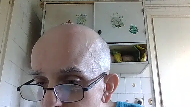Snapshot of mariusica1@xh chatting on June 5, 2026, 4:13 pm mariusica1xh online show from June 5, 2026, 4:13 pm