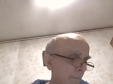 mariusica1xh online show from January 10, 2026, 11:55 pm