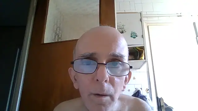 Snapshot of mariusica1@xh chatting on June 27, 2026, 3:18 pm mariusica1xh online show from June 27, 2026, 3:18 pm