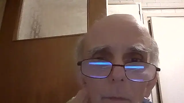 mariusica1xh online show from April 21, 2026, 7:53 pm