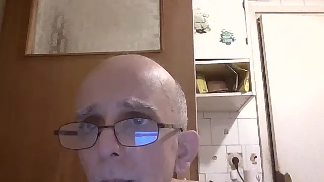 Snapshot of mariusica1@xh chatting on June 30, 2026, 6:19 pm mariusica1xh online show from June 30, 2026, 6:19 pm