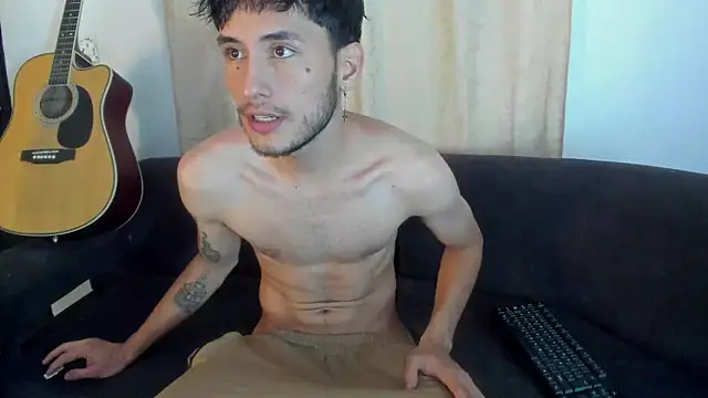 Henrikk senn online show from November 5, 2025, 3:26 pm