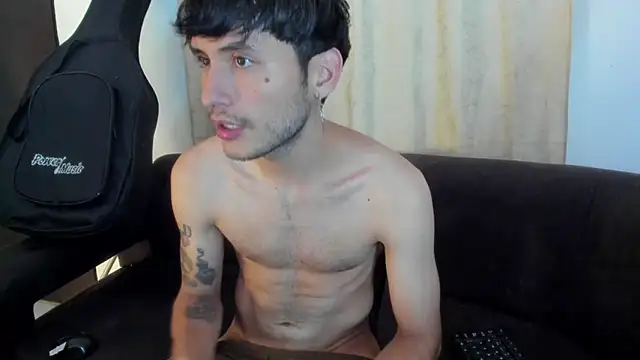 Henrikk senn online show from October 17, 2025, 2:37 am