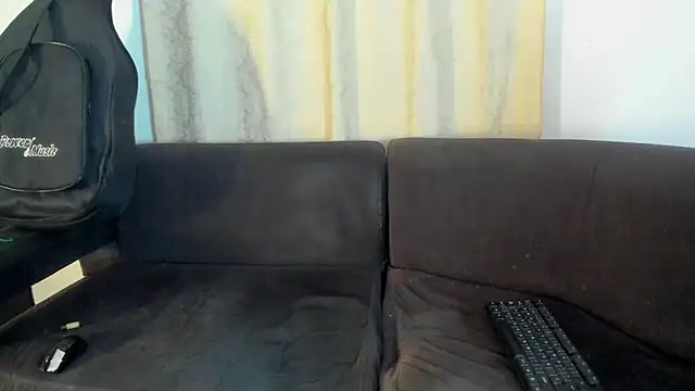 Henrikk senn online show from October 20, 2025, 12:24 am