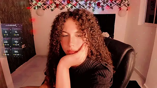 Snapshot of Lilith_Miller21 chatting on September 26, 2025, 9:21 pm Lilith Miller21 online show from September 26, 2025, 9:21 pm