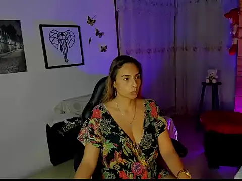 Snapshot of mykaelahoney chatting on February 20, 2026, 4:09 am mykaelahoney online show from February 20, 2026, 4:09 am