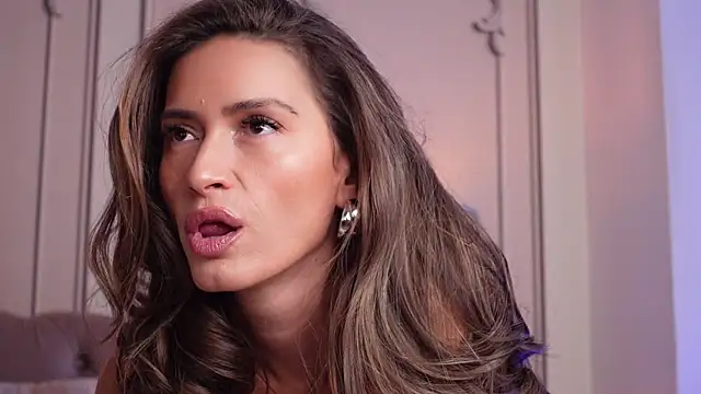 MayaVixxen online show from October 29, 2025, 2:54 am