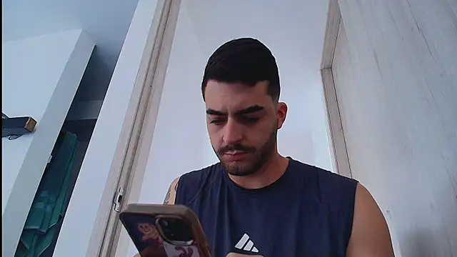 Snapshot of thomas_gun chatting on June 18, 2026, 9:31 pm thomas gun online show from June 18, 2026, 9:31 pm