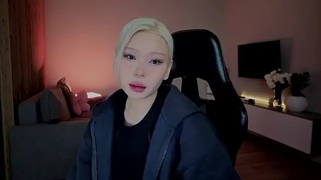 RileyMee online show from January 9, 2026, 3:13 am