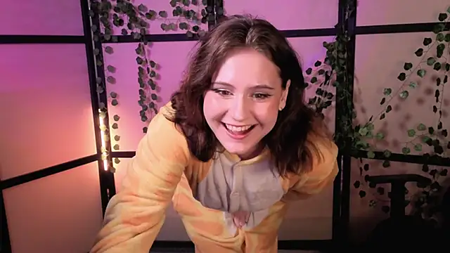 Snapshot of Diana_Flower chatting on May 29, 2026, 10:54 am Diana Flower online show from May 29, 2026, 10:54 am
