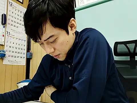 whitebriefboy online show from November 6, 2025, 12:42 pm