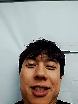 whitebriefboy online show from October 8, 2025, 3:24 pm