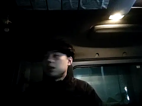 whitebriefboy online show from February 3, 2025, 2:34 pm