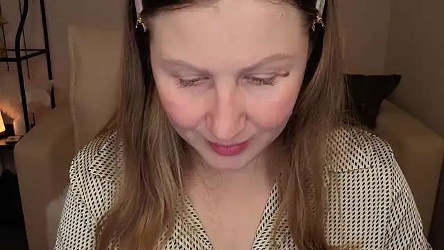 Helens love online show from October 19, 2025, 12:46 am