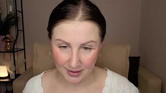 Helens love online show from May 4, 2026, 9:01 am