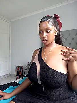 Snapshot of Candy_Love_18 chatting on December 24, 2024, 10:33 am Candy Love 18 online show from December 24, 2024, 10:33 am