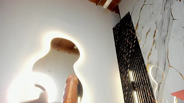 ebony hot1 online show from November 7, 2025, 1:48 pm