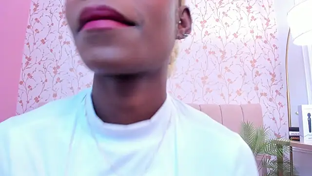 amber-hill online show from December 2, 2025, 7:15 pm