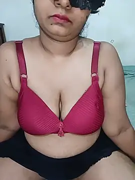 Snapshot of Reesha_99 chatting on August 9, 2026, 3:56 am Reesha 99 online show from August 9, 2026, 3:56 am