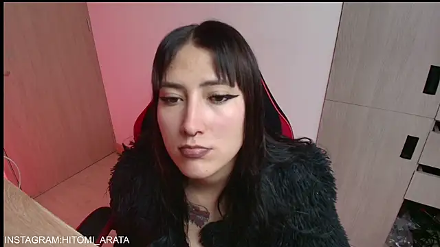 hitomi arata online show from July 5, 2026, 9:54 pm