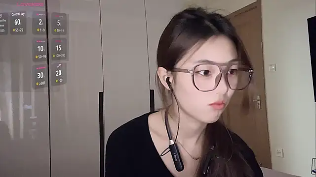 Sweet-Angel999 online show from September 20, 2025, 5:18 pm