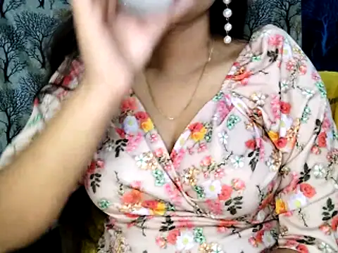 Snapshot of Aarvi_Arora chatting on January 17, 2026, 11:58 am Aarvi Arora online show from January 17, 2026, 11:58 am