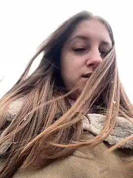 Strawberryyyyik online show from March 19, 2025, 5:19 am