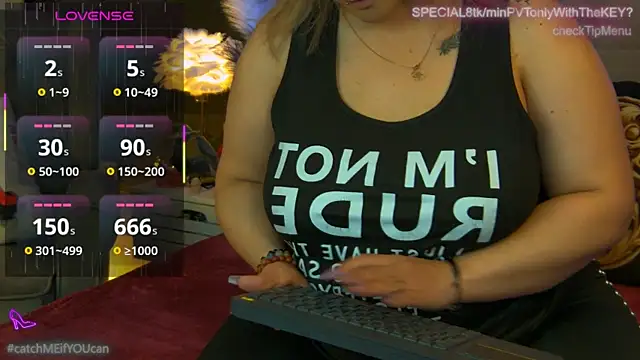 ZoeMesmerize online show from June 12, 2026, 4:54 am