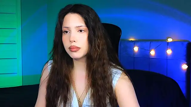 Stacy Gonzales  online show from March 20, 2025, 8:42 am