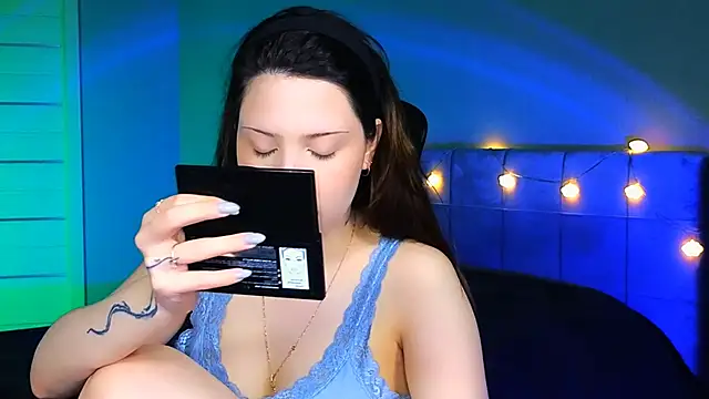 Stacy Gonzales  online show from March 11, 2025, 6:19 am