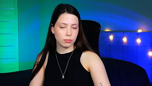 Stacy Gonzales  online show from February 21, 2025, 9:34 am