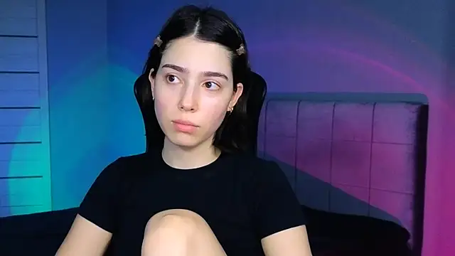 Stacy Gonzales  online show from December 17, 2025, 7:24 am