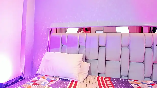 RoseTaylor   online show from March 10, 2026, 5:22 am