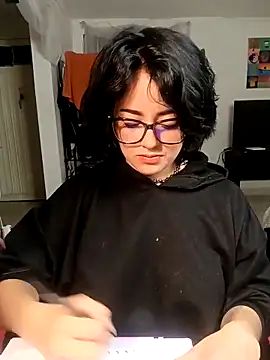 Lin-cute online show from March 12, 2025, 8:51 am